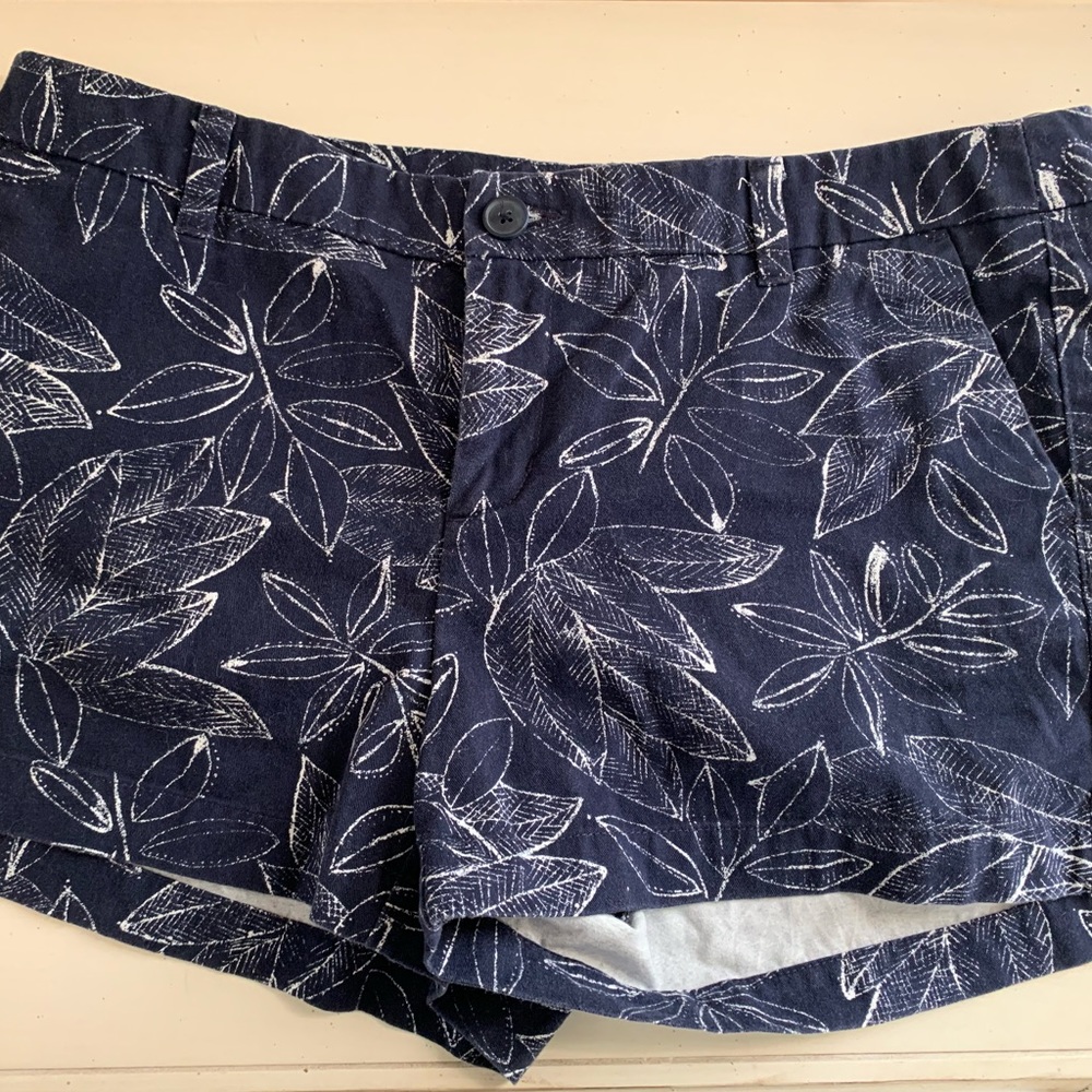 Merona beach vibe, cheeky shorts
